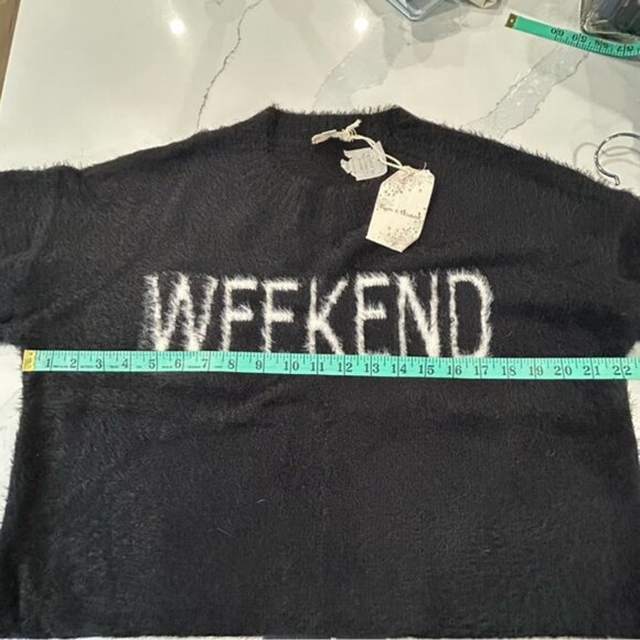 NWT Hem  Thread Fuzzy Knit Sweater - Picture 11 of 11